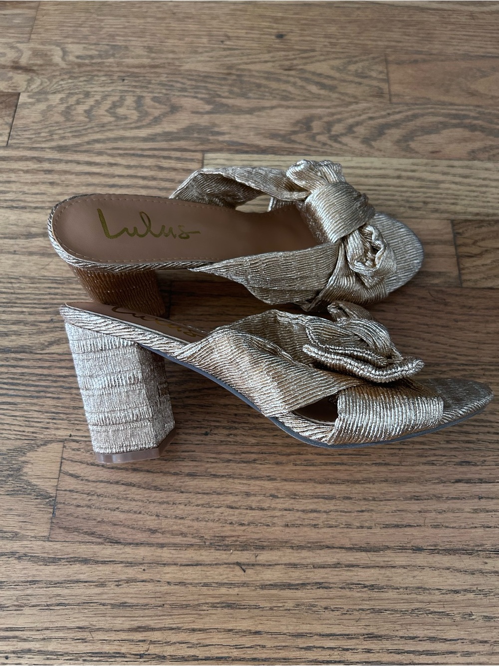 Lulus Dorothea Metallic Rose Gold Bow Sandals